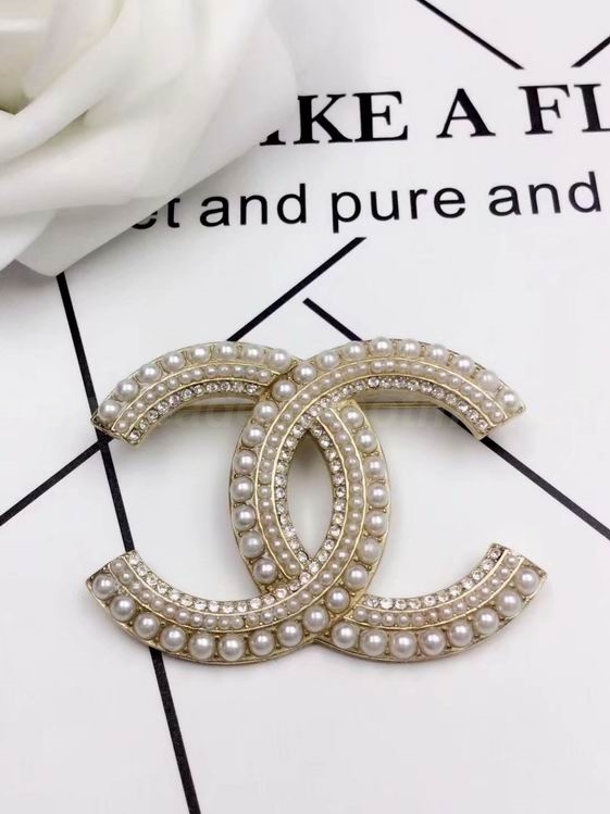 Chanel Brooch 409